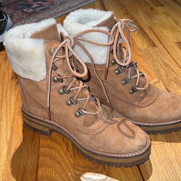 Timberland WOMEN'S COURMAYEUR VALLEY WATERPROOF FAUX-FUR BOOTS - Picture 3 of 6